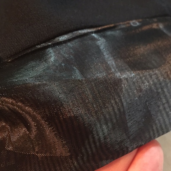 h&m black skirt, unique details, excellent look - Picture 5 of 8